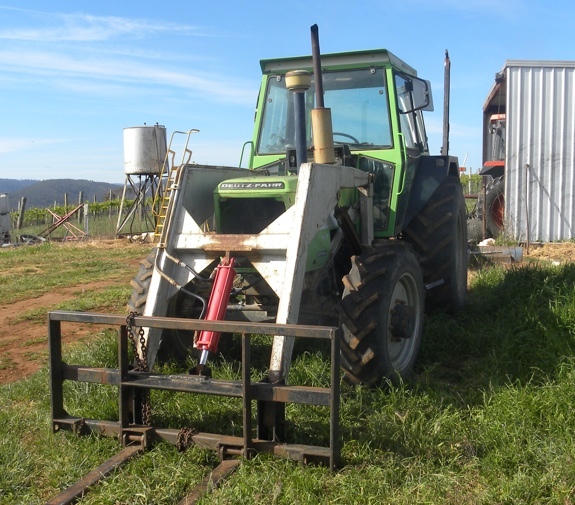 80 Hp Deutz Fahr Tractor With Front End Loader Machinery